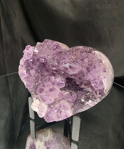 Amethyst Heart on Stand 7 Purple Quartz Geode Crystal Gift 881g - H12xW12xD6cm - Image 8