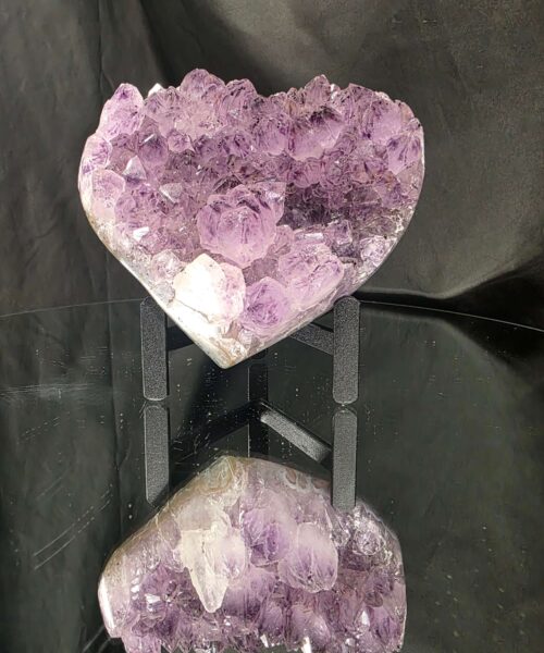 Alternative view of Amethyst Heart on Stand 7 Purple Quartz Geode Crystal Gift 881g - H12xW12xD6cm