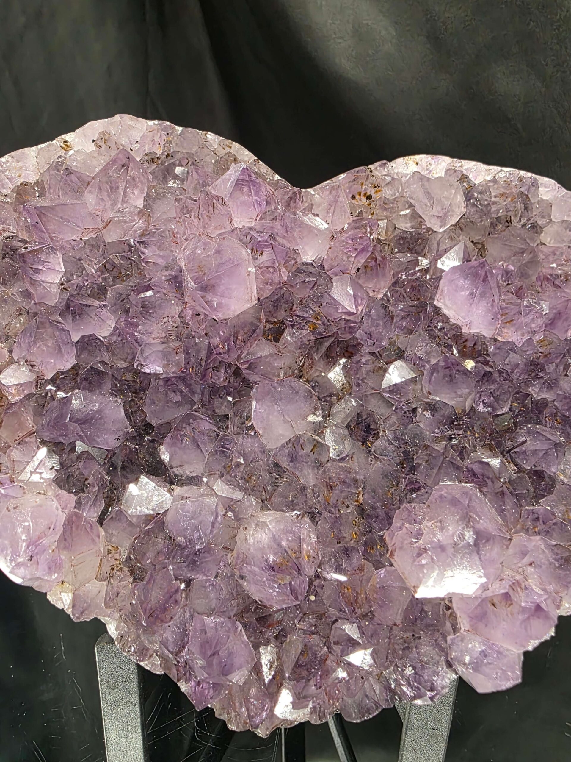 Huge Amethyst Heart on Stand 8 Purple Quartz Geode Crystal Gift 1.834g - H15xW17xD10cm - Image 4