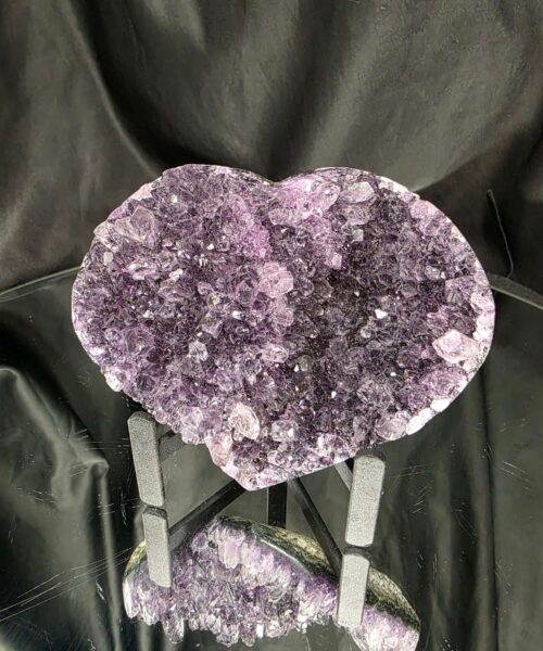 Alternative view of Amethyst Heart on Stand 9 Purple Quartz Geode Crystal Gift 559g - H11xW13xD6cm
