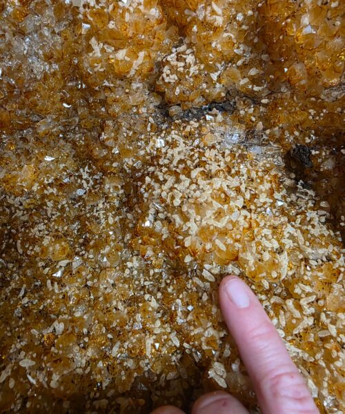 Very Tall Citrine Geode 601 Crystal Cluster Druzy Premium Grade 108kg H111xW33xD33cm - Image 3